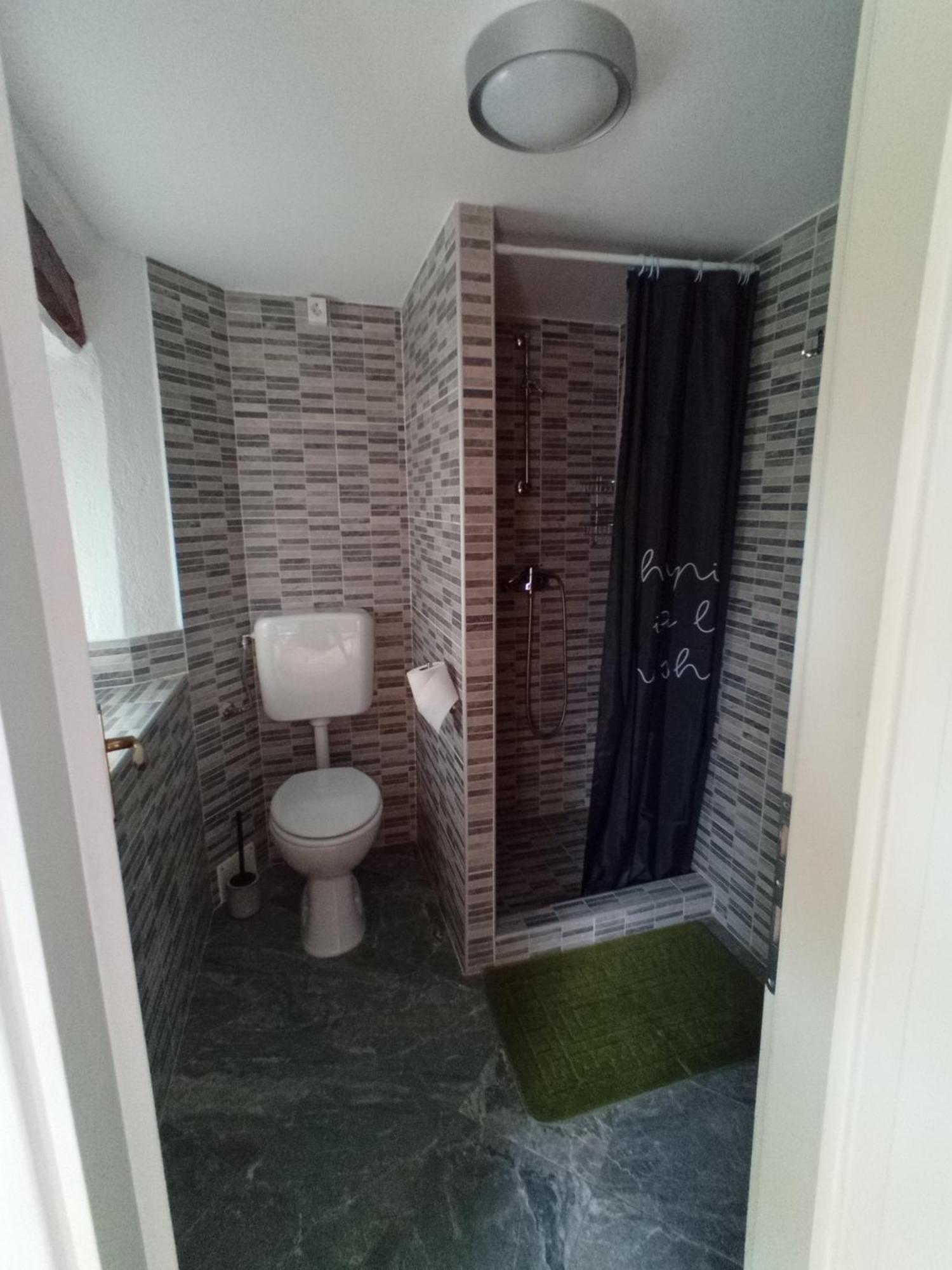 Apartmani Bartulasi Roč Екстериор снимка