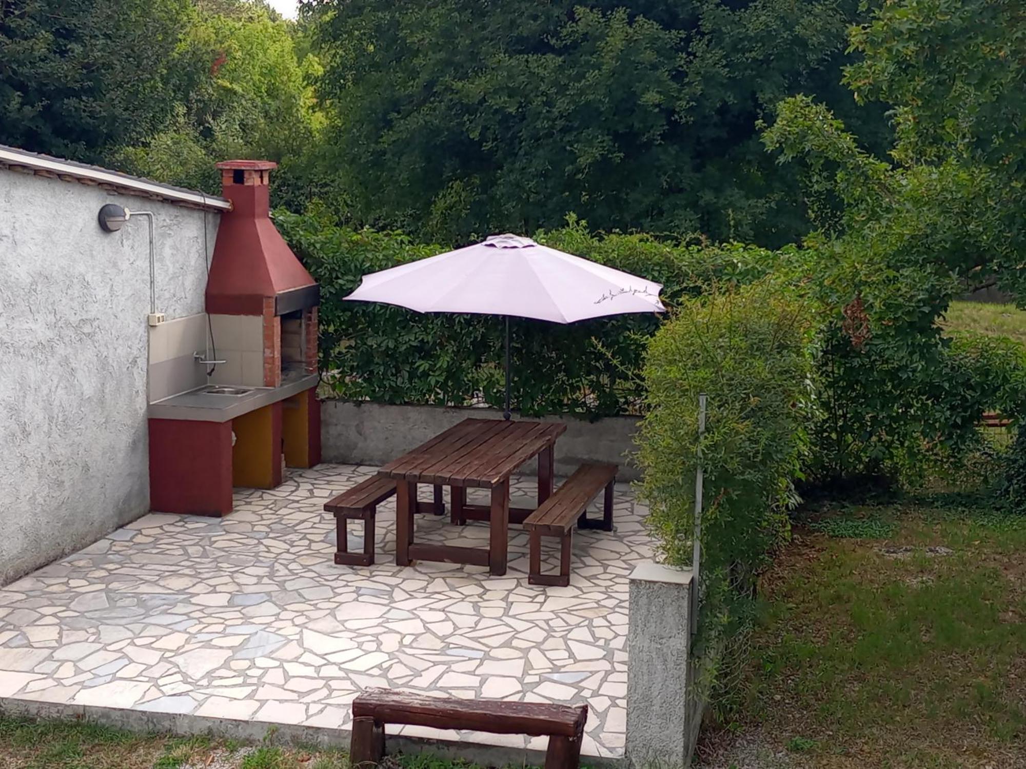 Apartmani Bartulasi Roč Екстериор снимка